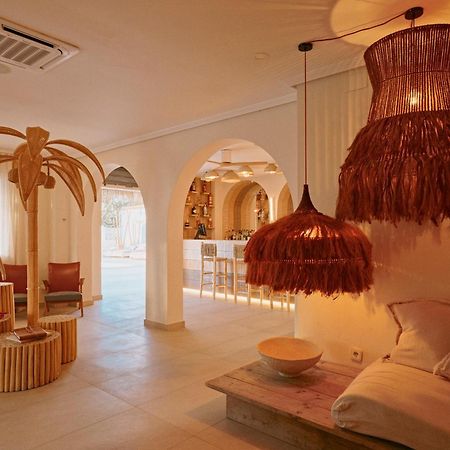 Апарт отель Secret Oasis Ibiza-Only Adults Сан-Антонио-Абад Экстерьер фото